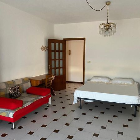 Casa Vacanze Gilli Hotel Cagliari Buitenkant foto